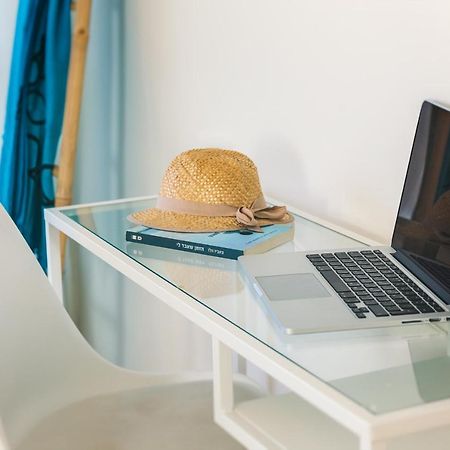4 Bedroom Apartment On The Beach Tel-Aviv Extérieur photo