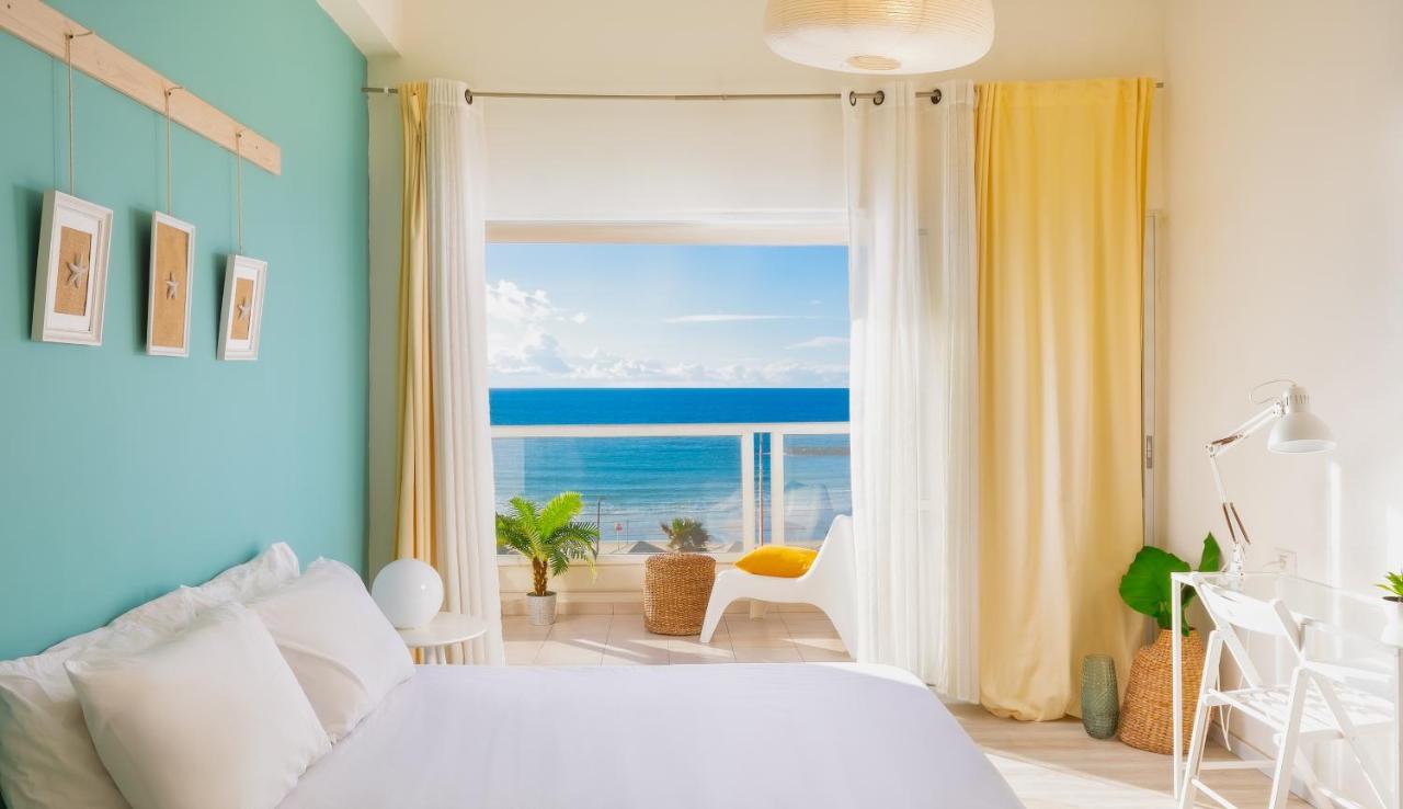 4 Bedroom Apartment On The Beach Tel-Aviv Extérieur photo